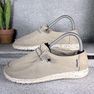 Hey Dude Wendy Khaki Tan Shoes Loafers Size 7